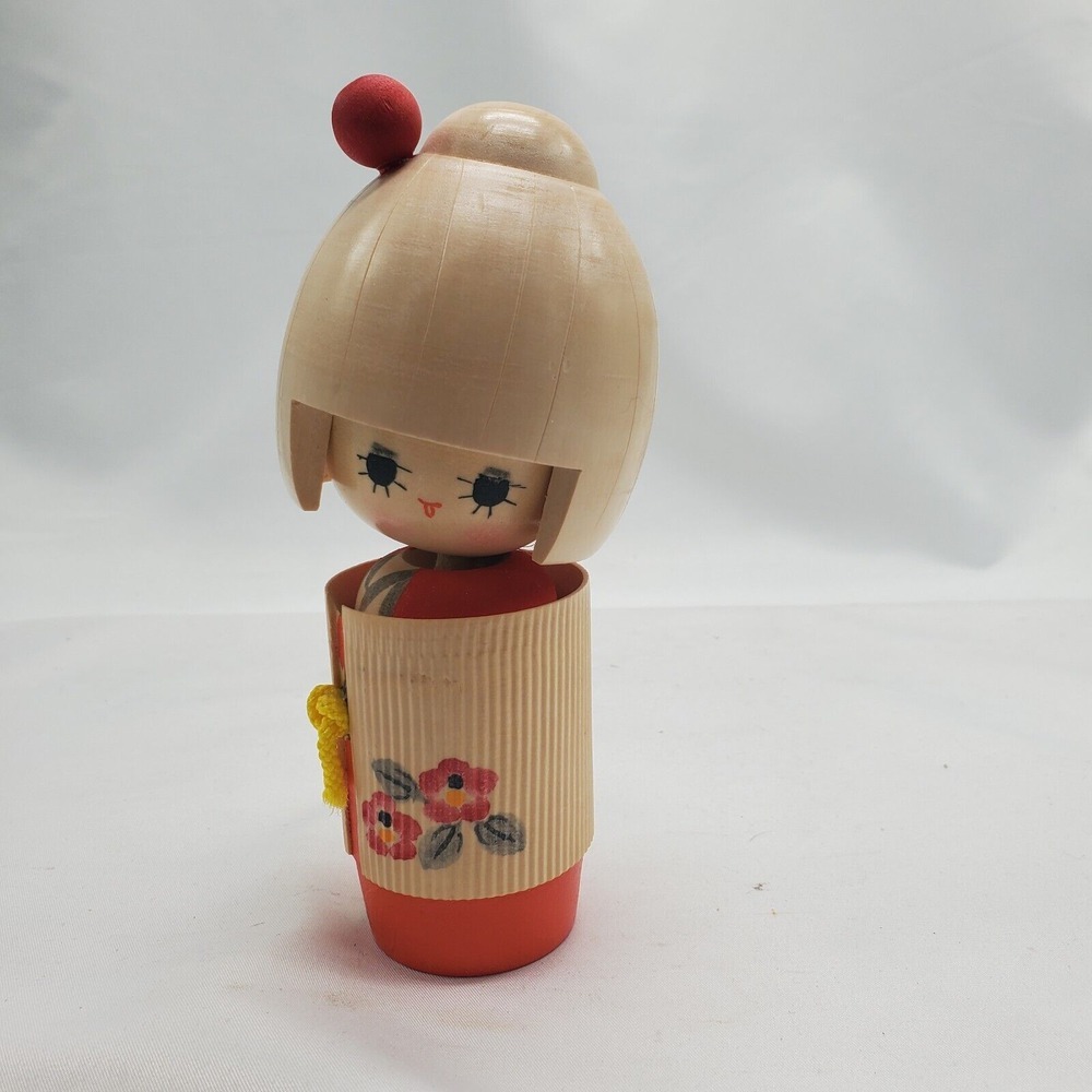 1982 KOKESHI Doll "Spring in Winter" 待春近代名物  待春 Japanese traditional‎